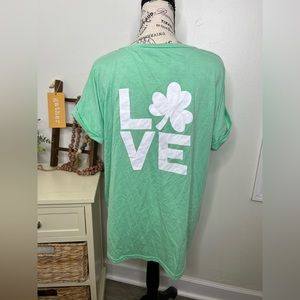 Jordann LOVE V-Neck Top